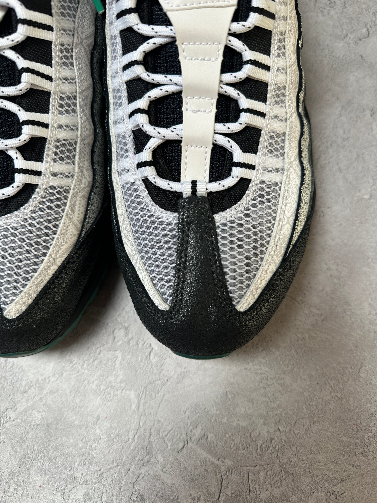 Nike Air Max 95 - Day of the Dead - UK9