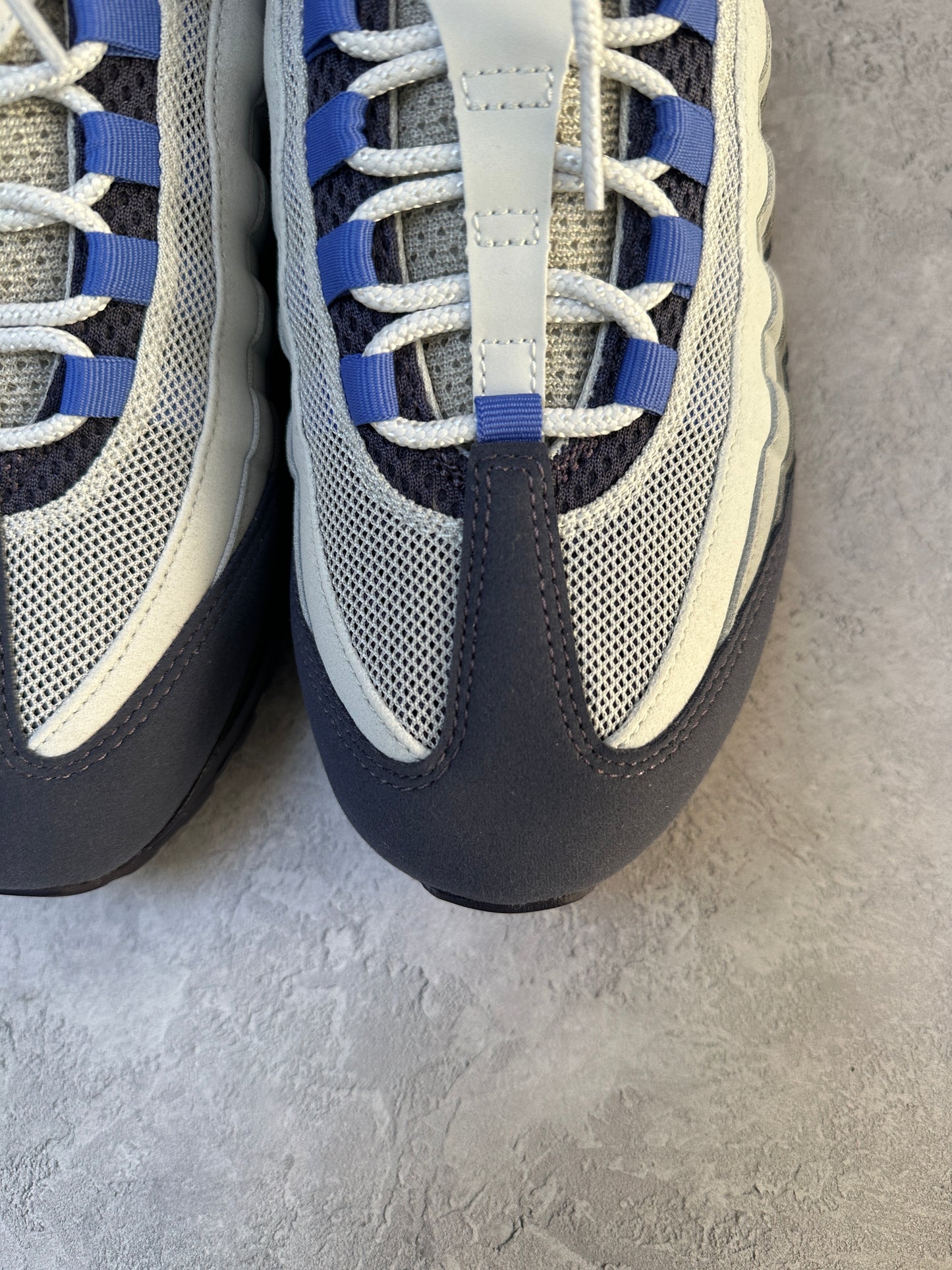 Nike Air Max 95 - Photon Dust / Purple Dynasty - UK8.5