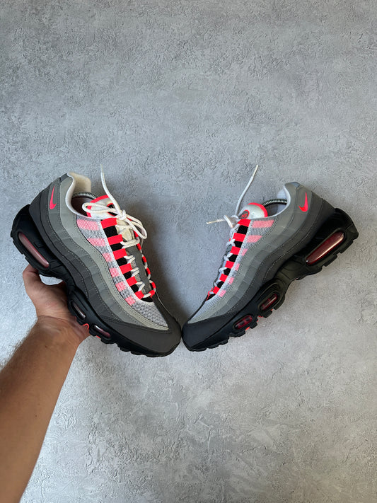 Nike Air Max 95 - Solar Red - UK9