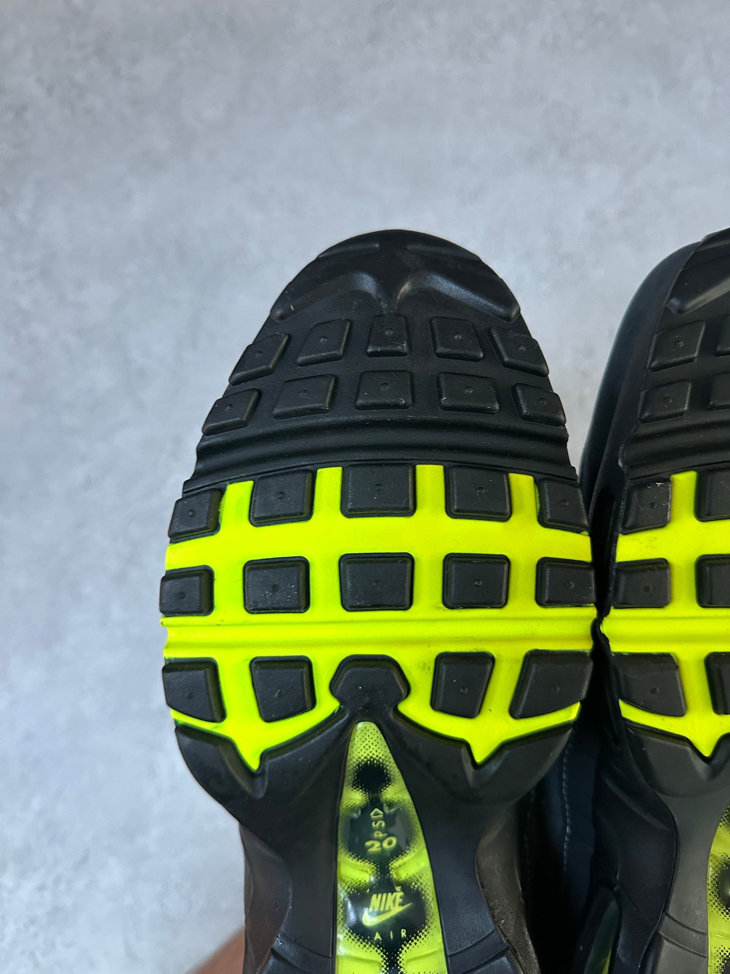 Nike Air Max 95 - Neon 2020 - UK10.5