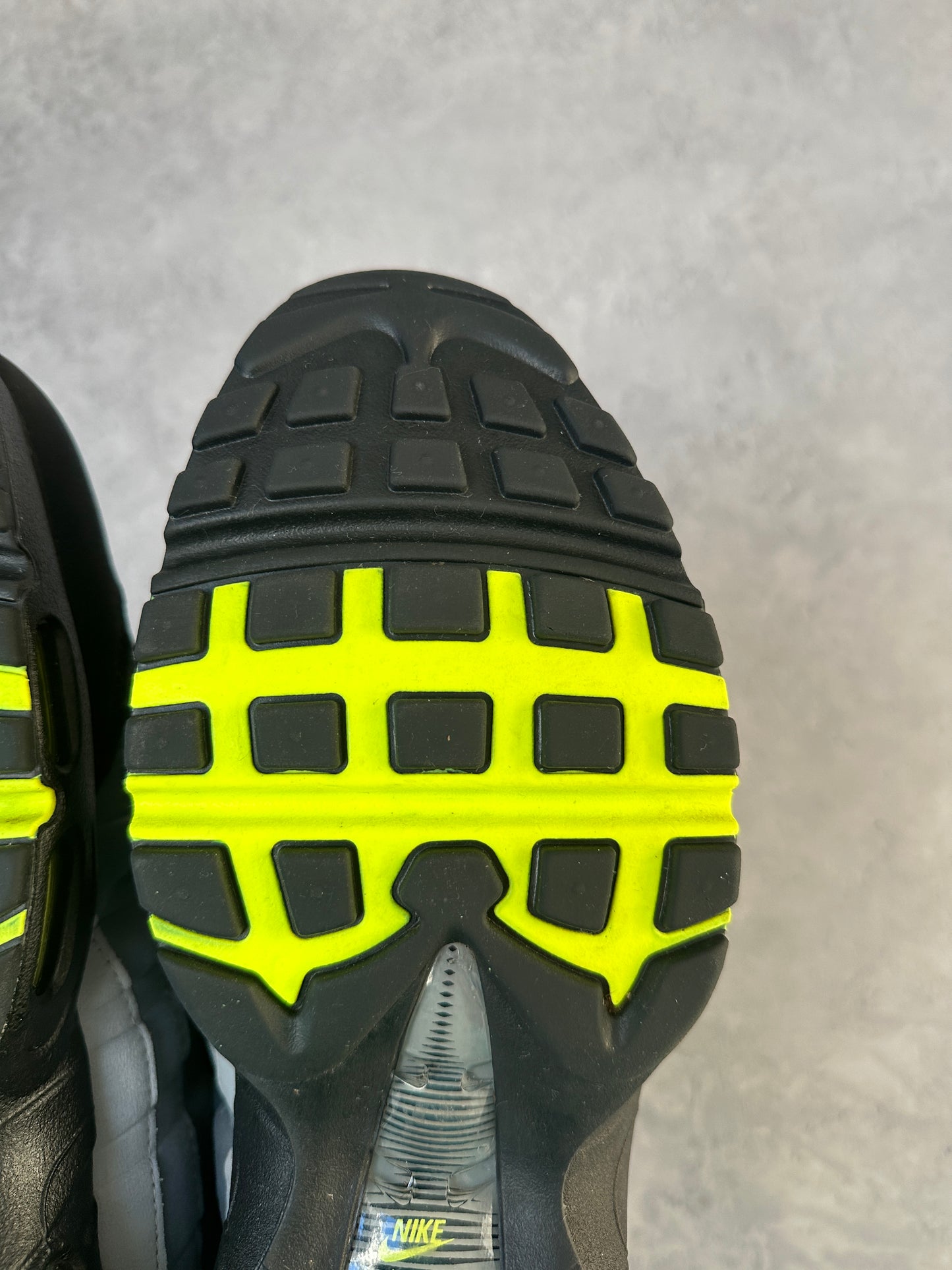 Nike Air Max 95 - Reverse Neon - UK11