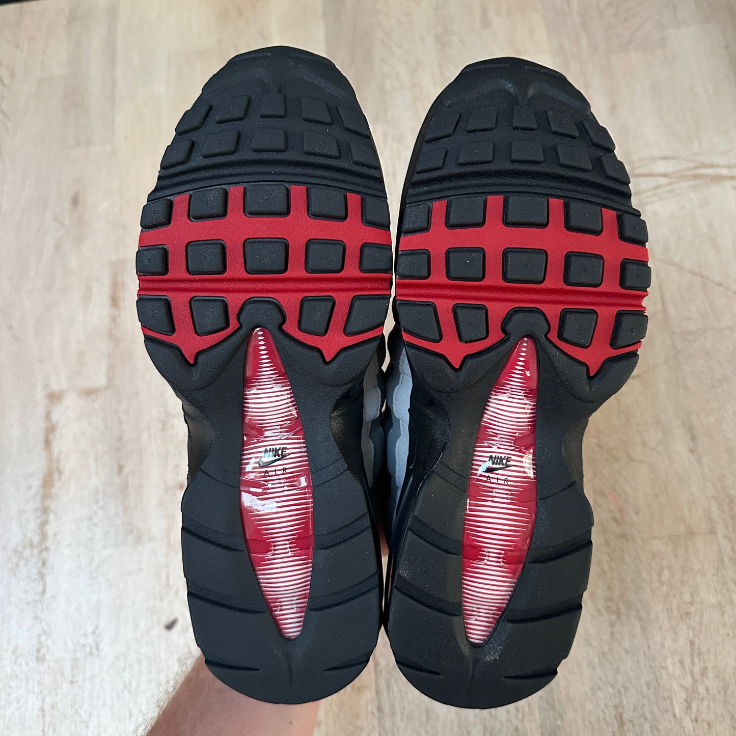 Nike Air Max 95 - Liverpool FC - UK7