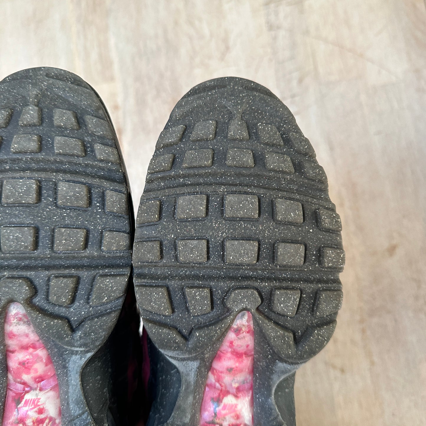 Nike Air Max 95 - Cherry Blossom - UK7.5