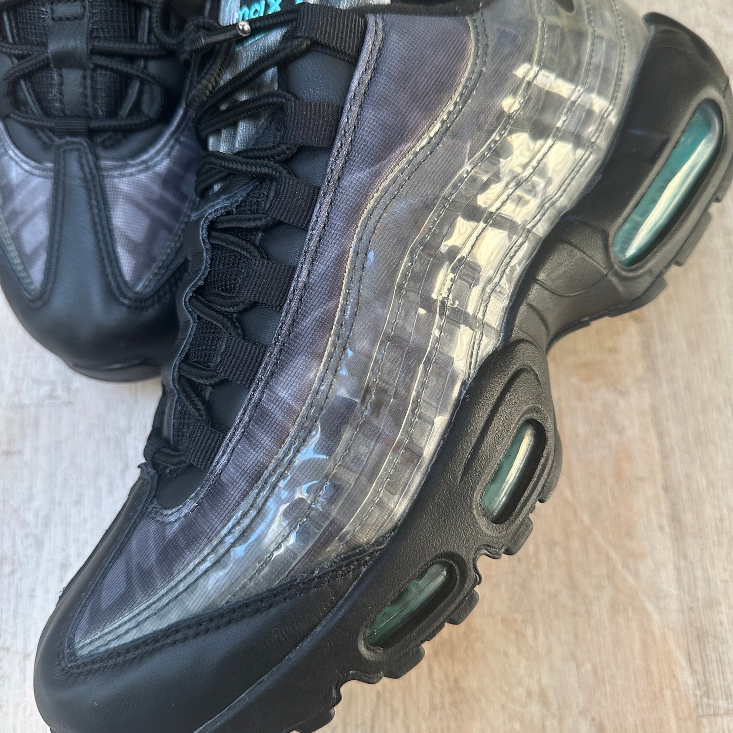 Nike Air Max 95 - Aurora Green - UK7.5