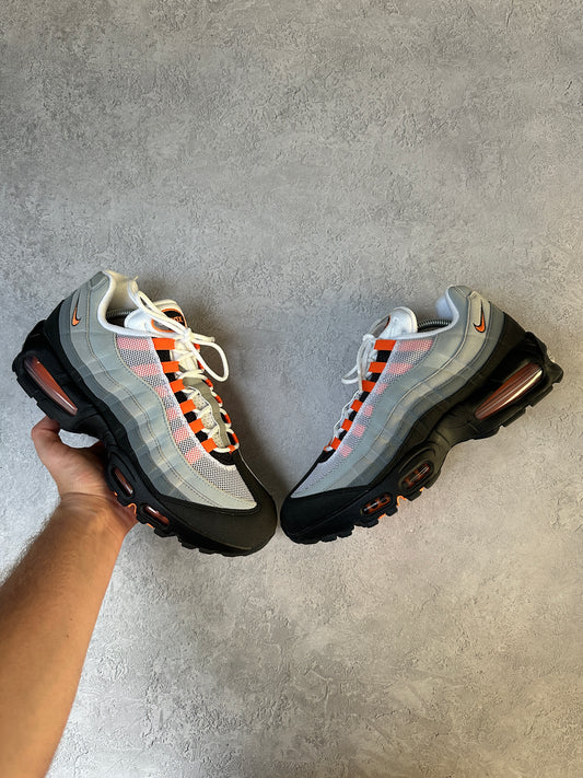 Nike Air Max 95 - Mandarin 2025 - UK9.5