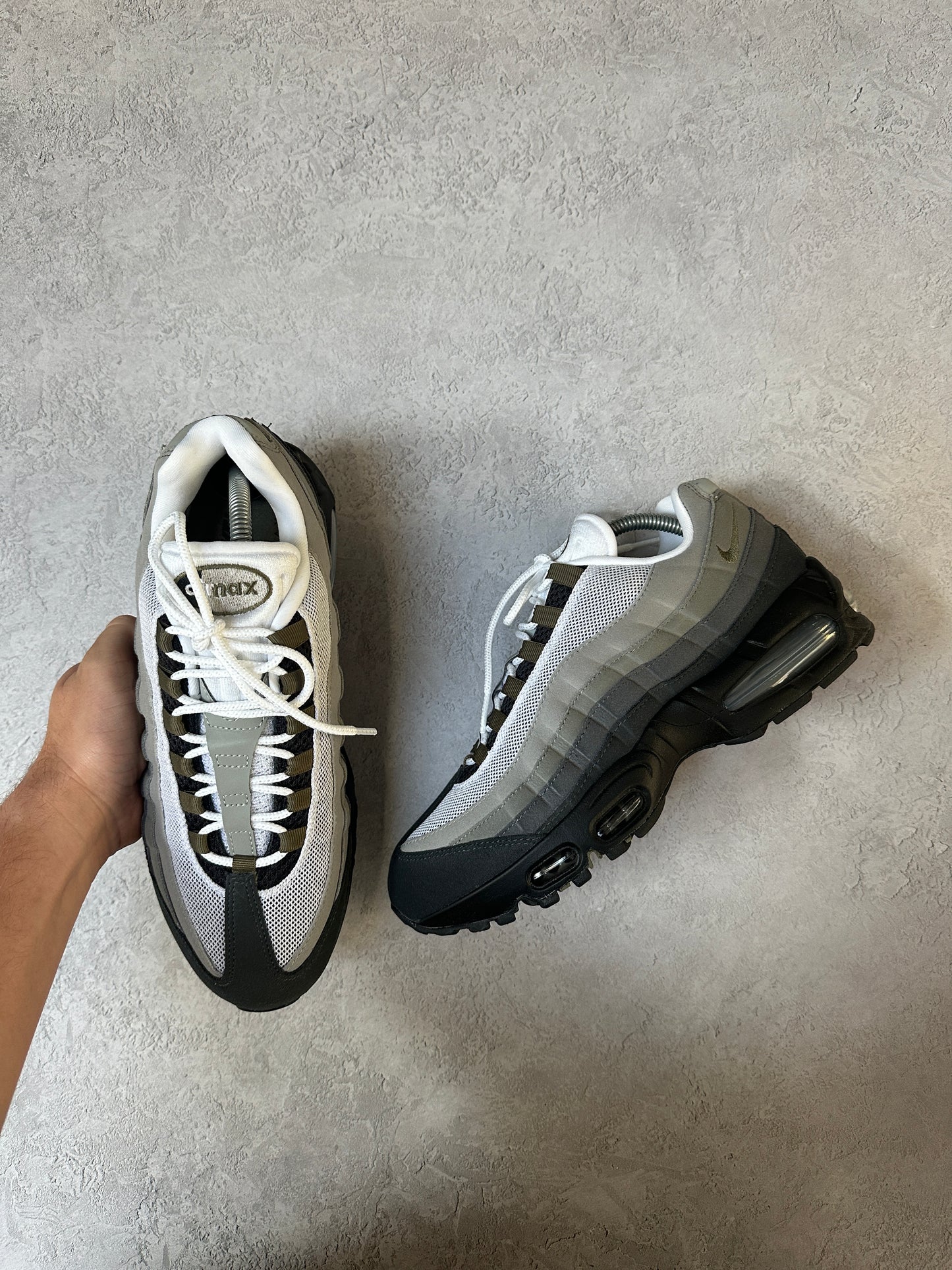 Nike Air Max 95 - Medium Olive - UK8