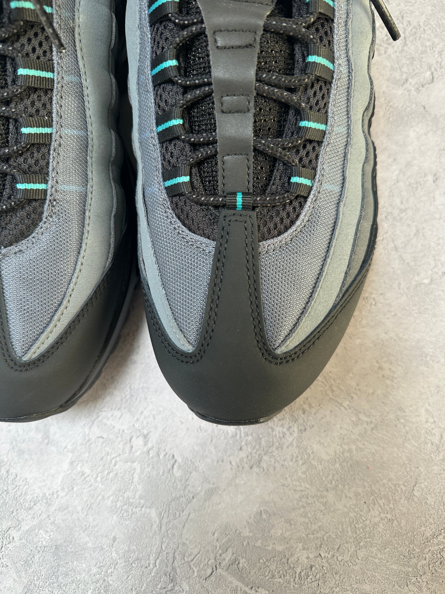 Nike Air Max 95 - Black Grapes - UK10