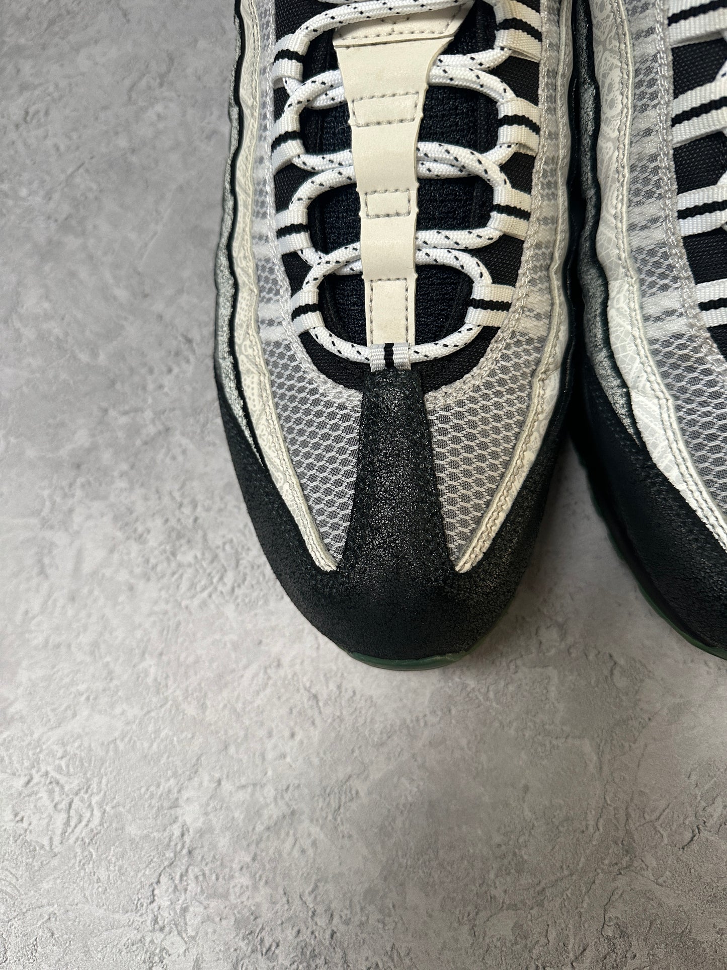 Nike Air Max 95 - Day of the Dead - UK11