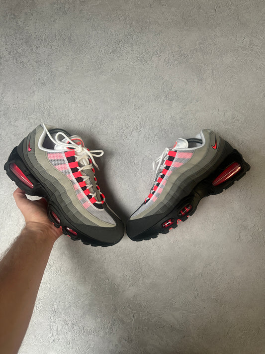 Nike Air Max 95 - Solar Red 2025 - UK8