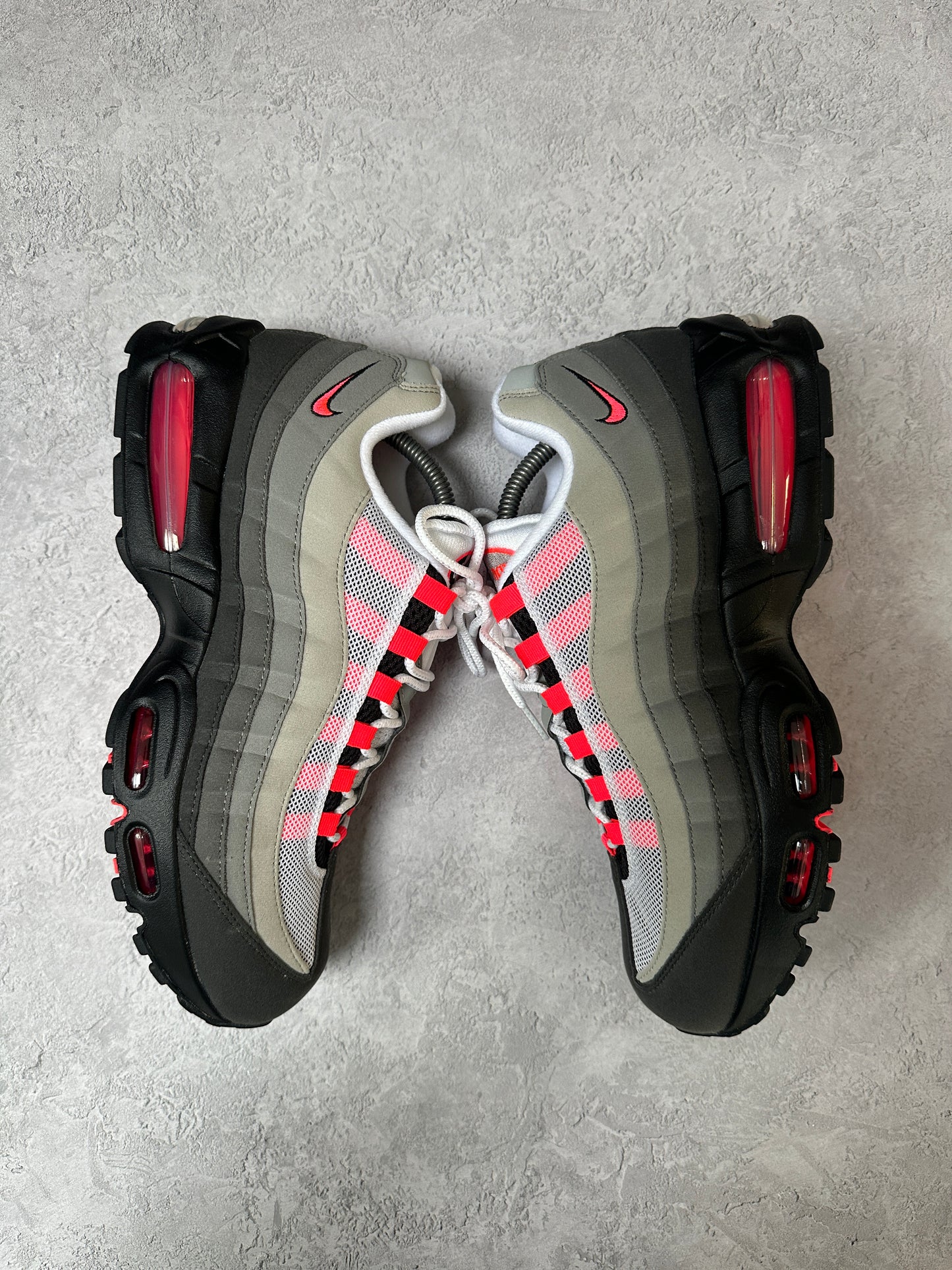 Nike Air Max 95 - Solar Red 2025 - UK9.5