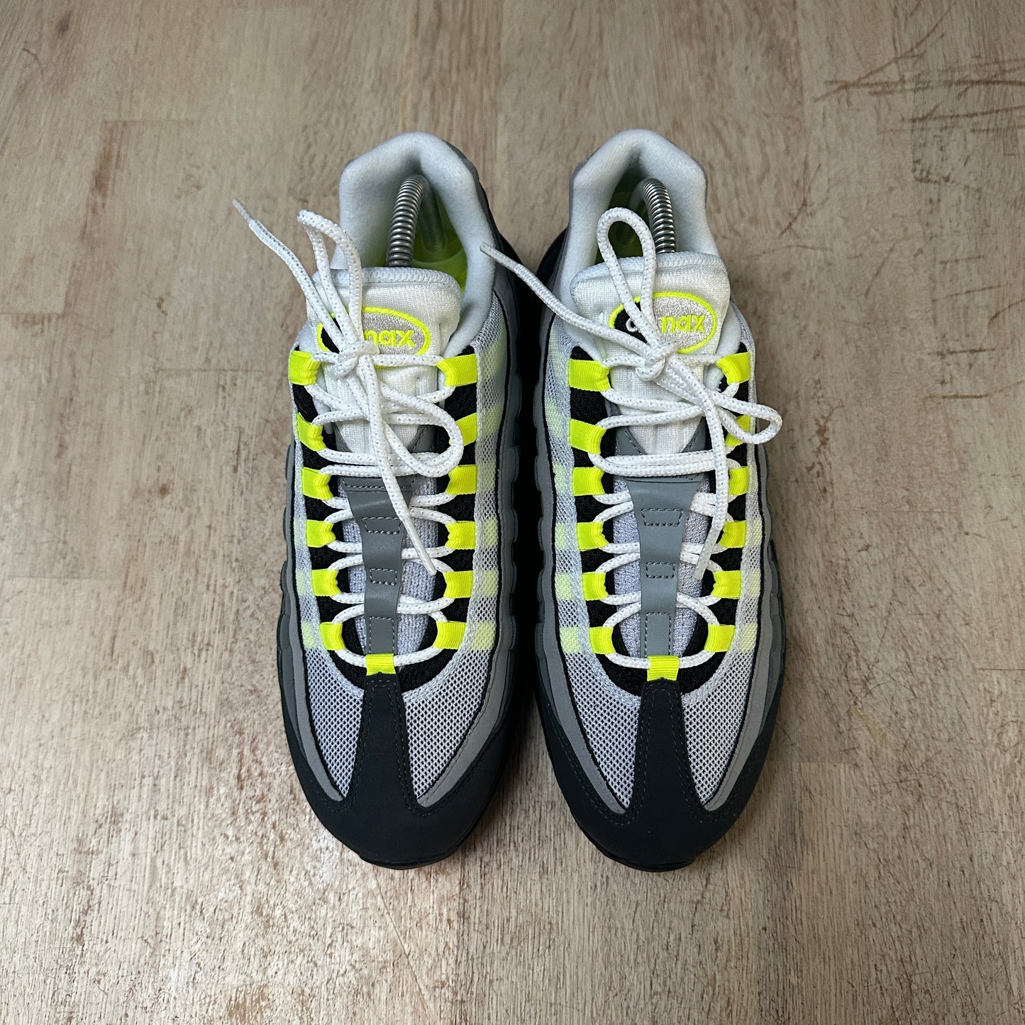 Nike Air Max 95 - Neon 2020 - UK7.5