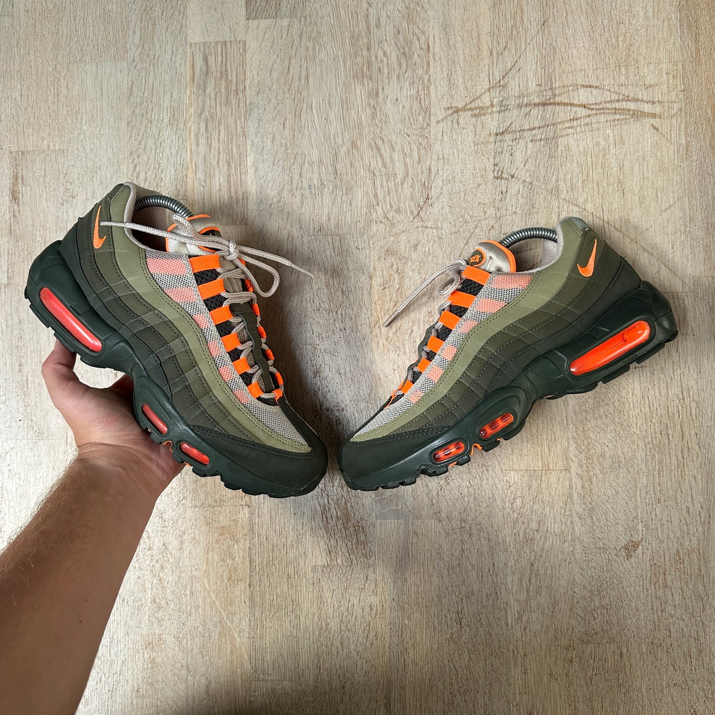 Orange air max nike online