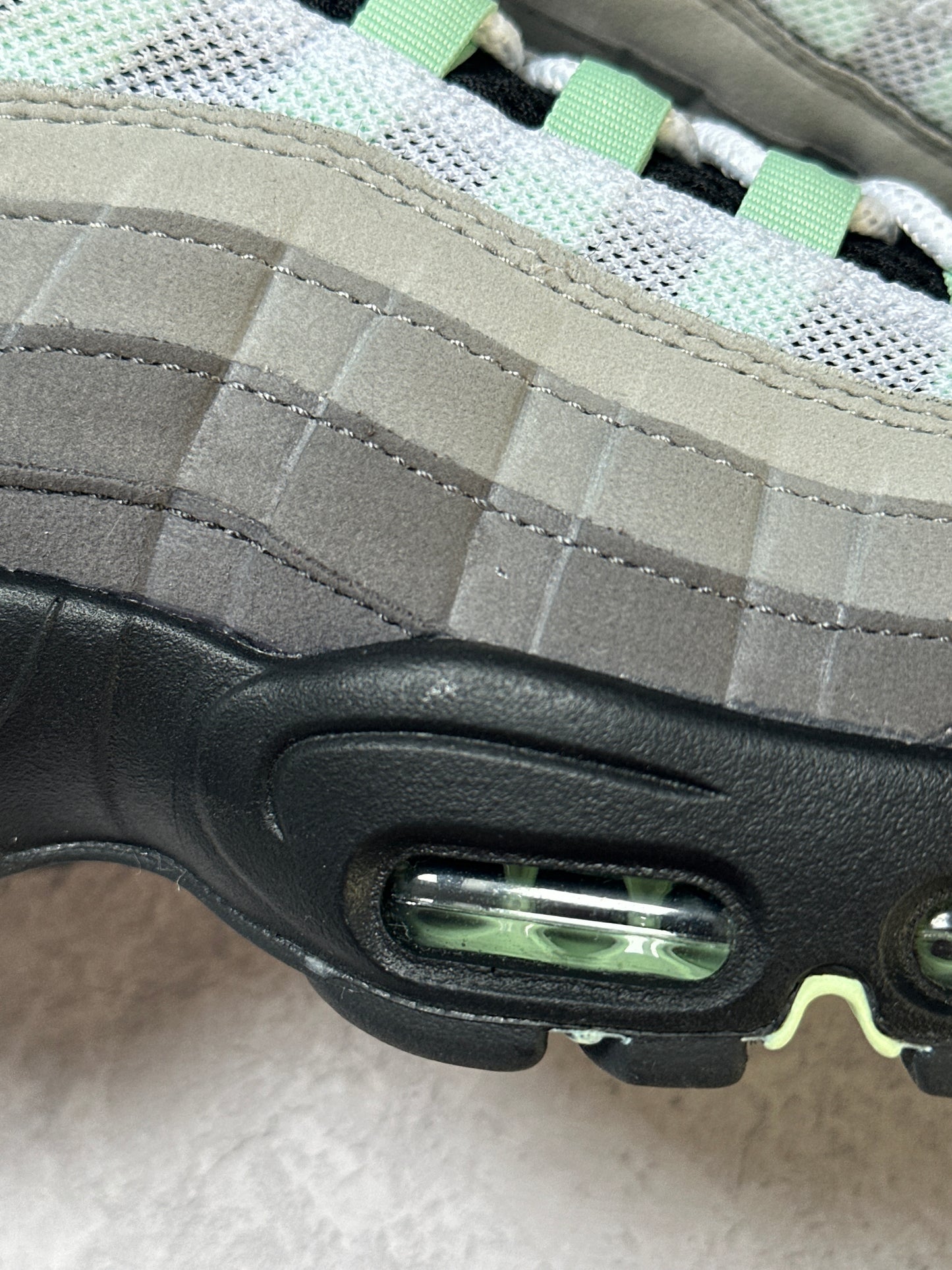 Nike Air Max 95 - Fresh Mint - UK9.5