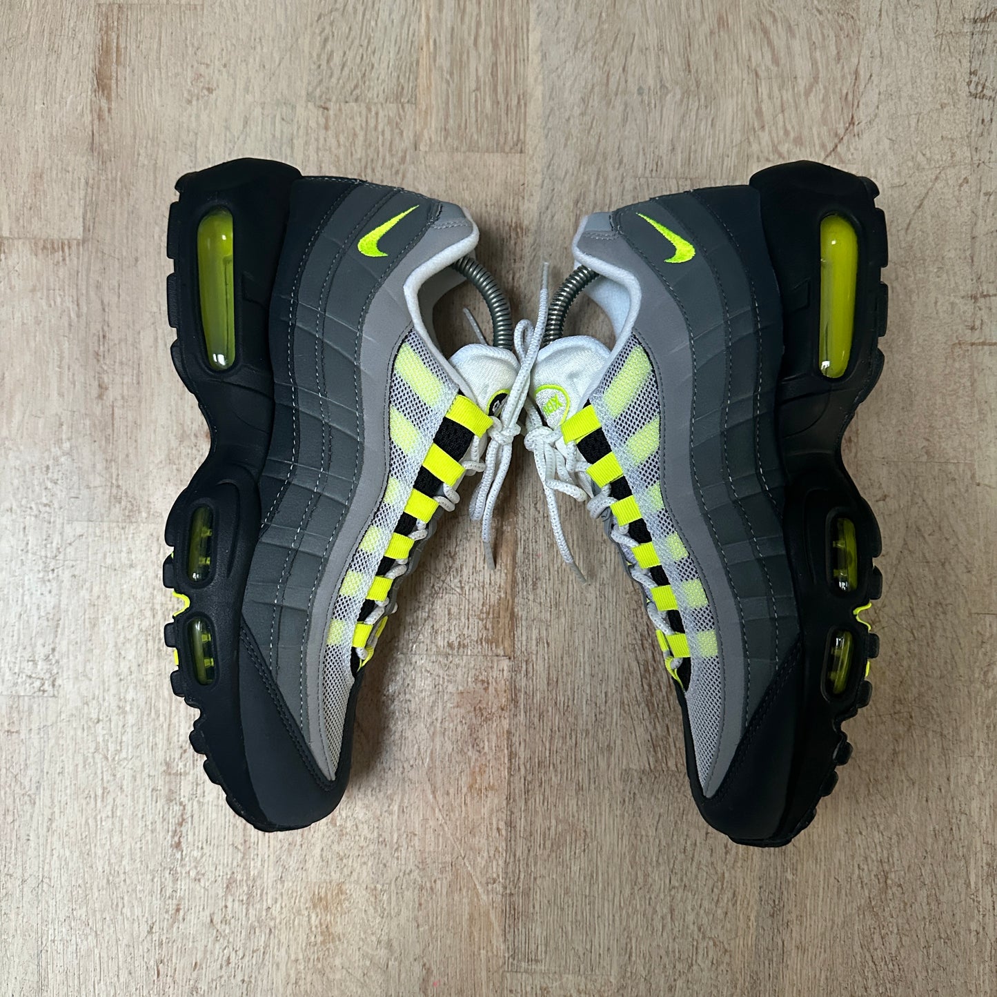 Nike Air Max 95 - Neon 2020 - UK7.5