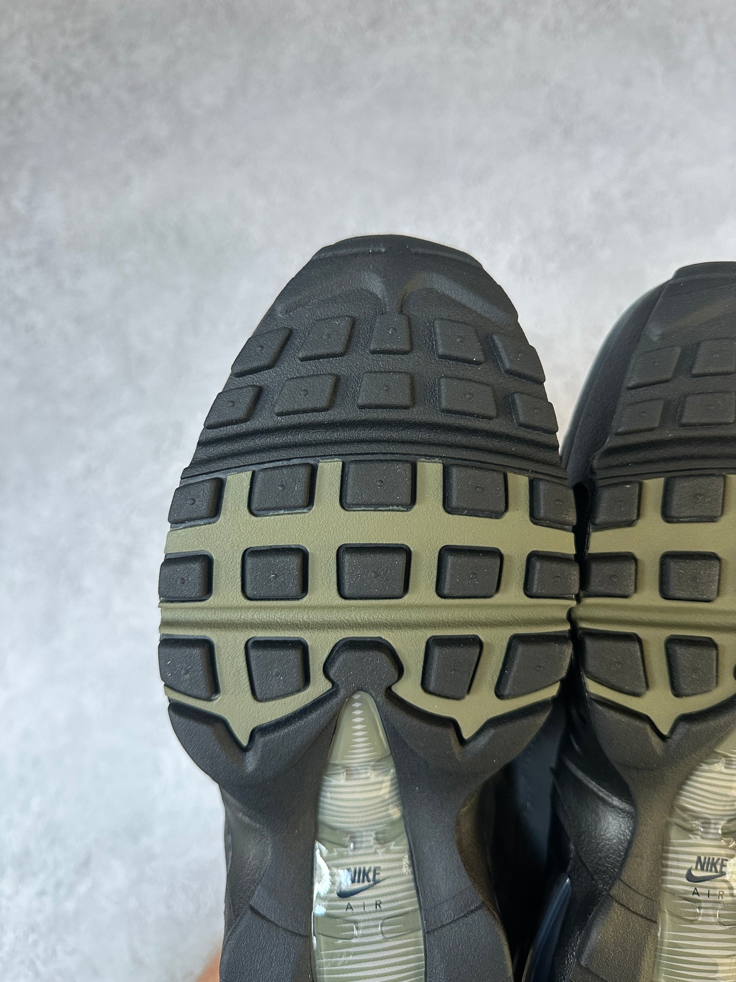 Nike Air Max 95 - Medium Olive - UK7.5