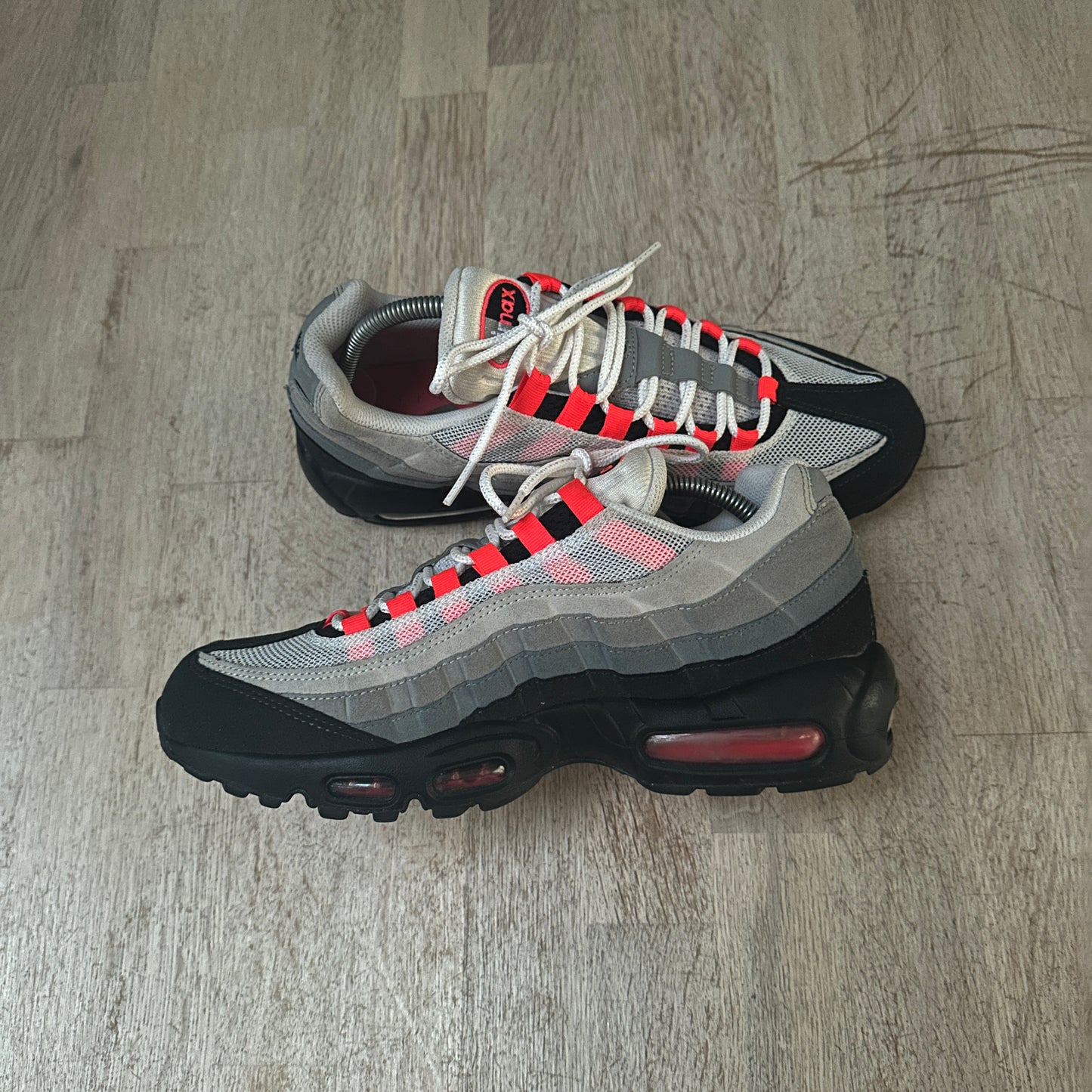 Nike Air Max 95 - Solar Red 2017 - UK8.5