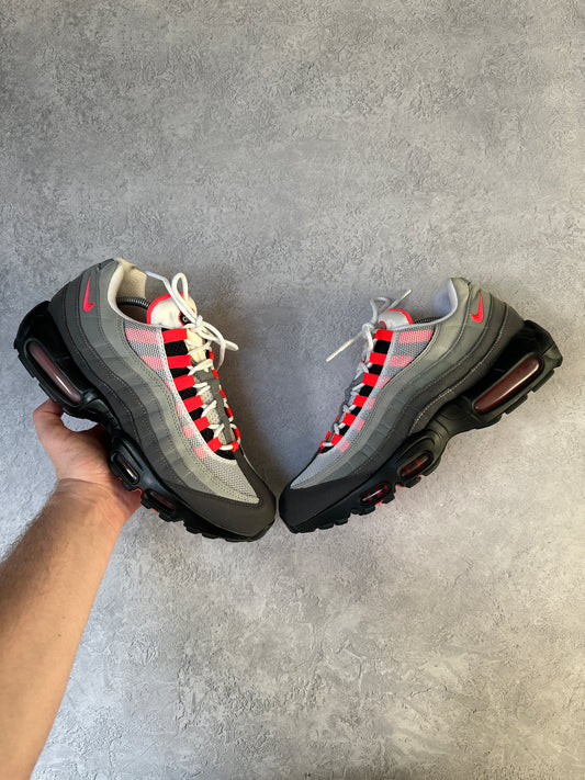 Nike Air Max 95 - Solar Red 2018 - UK9.5