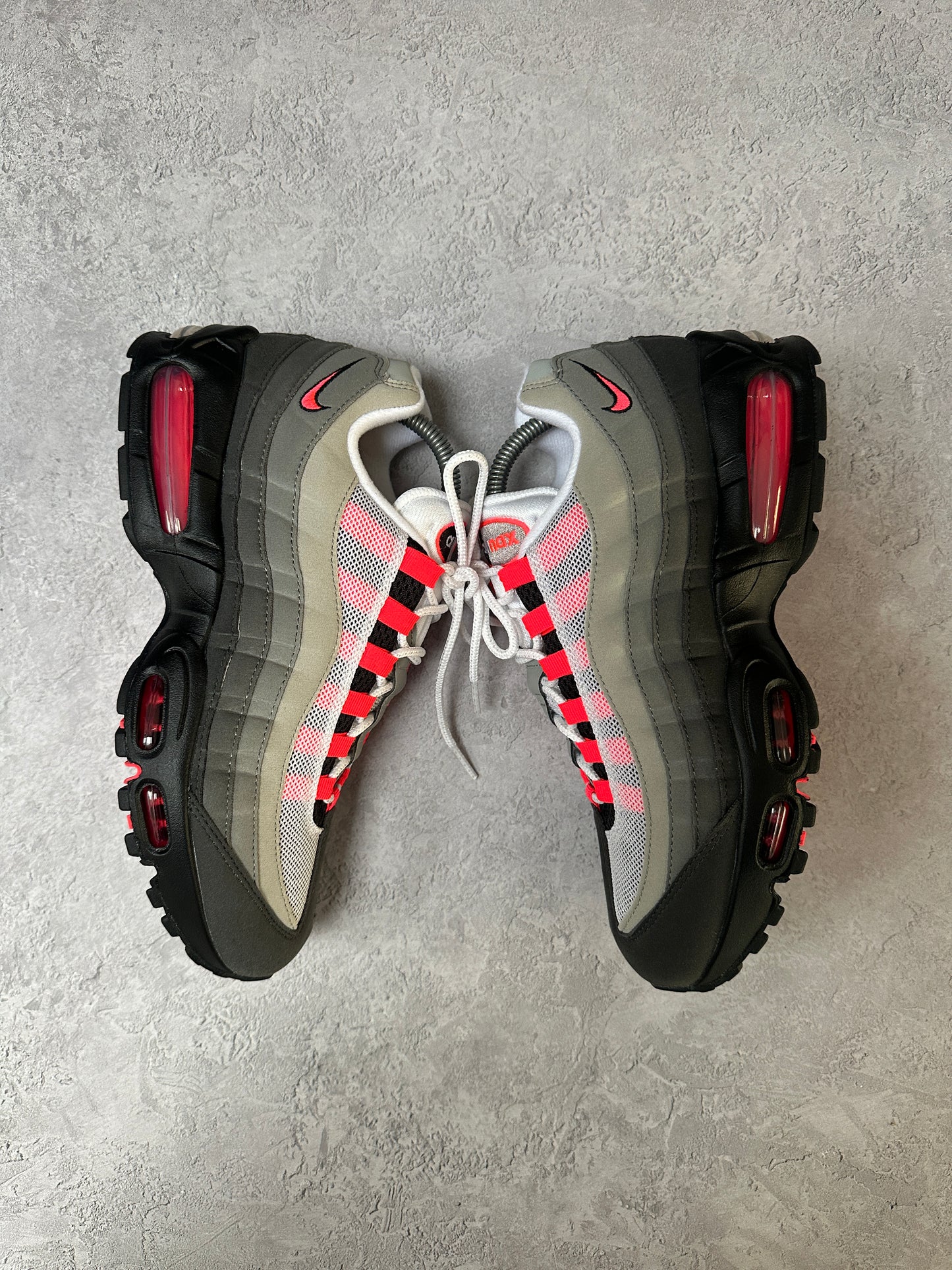 Nike Air Max 95 - Solar Red 2025 - UK7.5