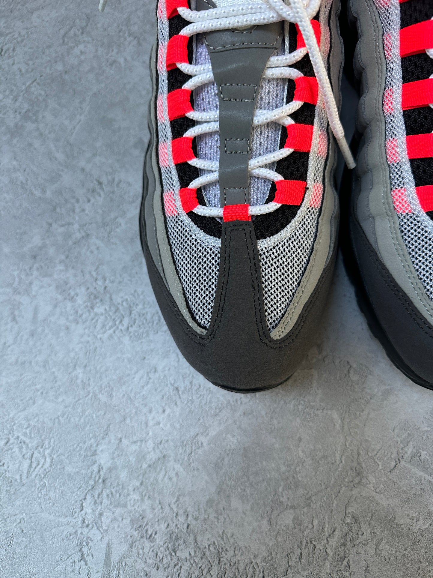 Nike Air Max 95 - Solar Red - UK9