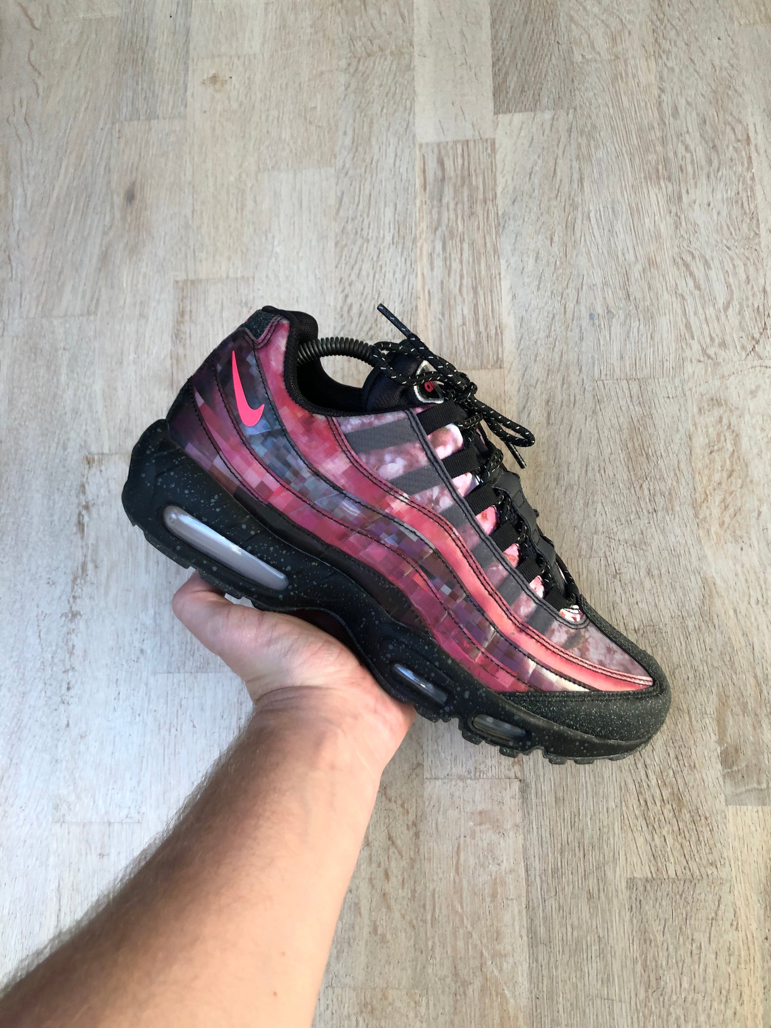 Nike Air Max 95 - Cherry Blossom - UK9 – RM Footwear